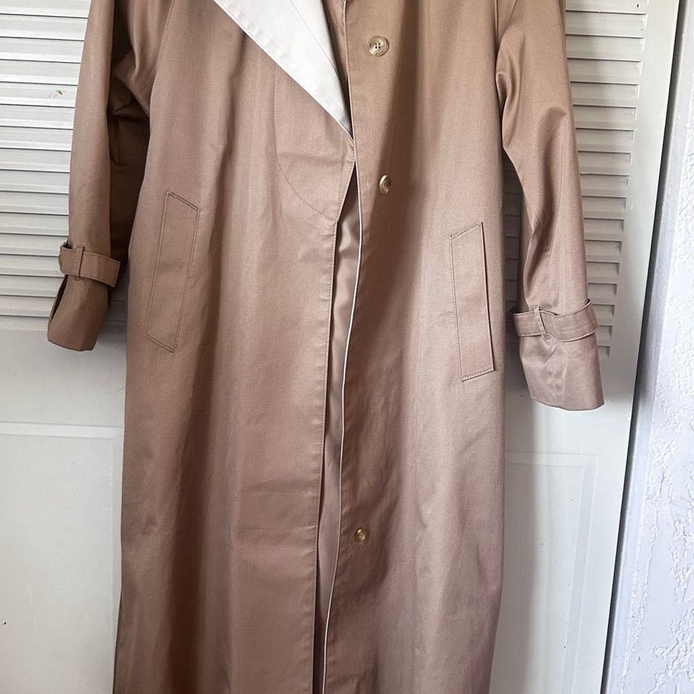Vintage ICI Tan Trench Coat – Women’s Size 8 – Made in Poland, Classic Style - Picture 4 of 9